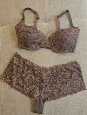 Lace Bralette Set Sz 36DD